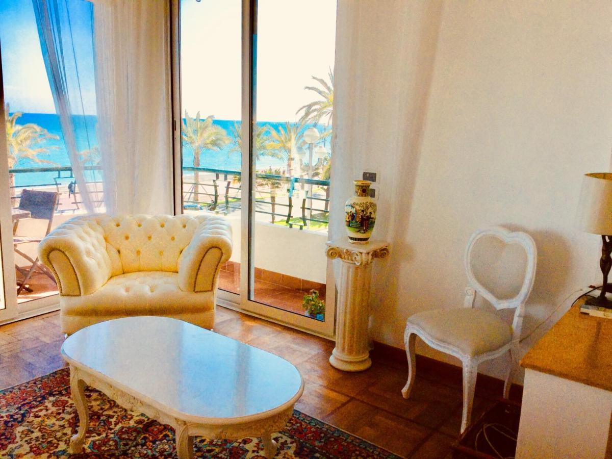 Endless Stunning Mediterranean Sea Views Promenade Des Anglais 니스 외부 사진