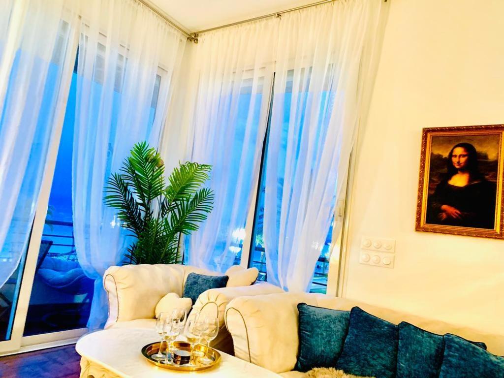 Endless Stunning Mediterranean Sea Views Promenade Des Anglais 니스 외부 사진